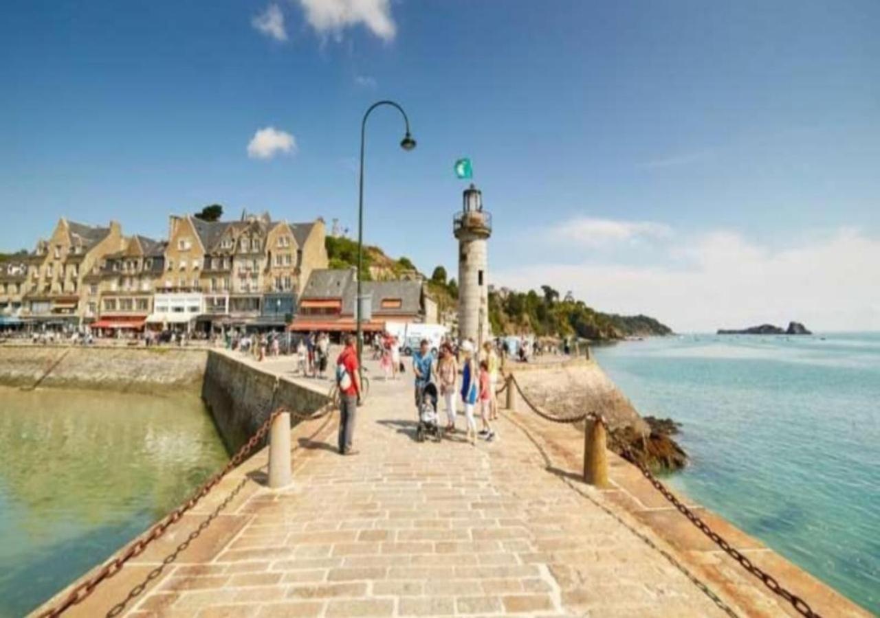 L'Etoile By Mrodbnb - Appart Neuf - Vue Mer - 25M Plage & Resto - Cine - Cheminee - Popcorn Cancale Zewnętrze zdjęcie